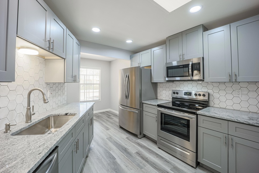 17004 N 107th Ave, Sun City, AZ 85373 - photo 1