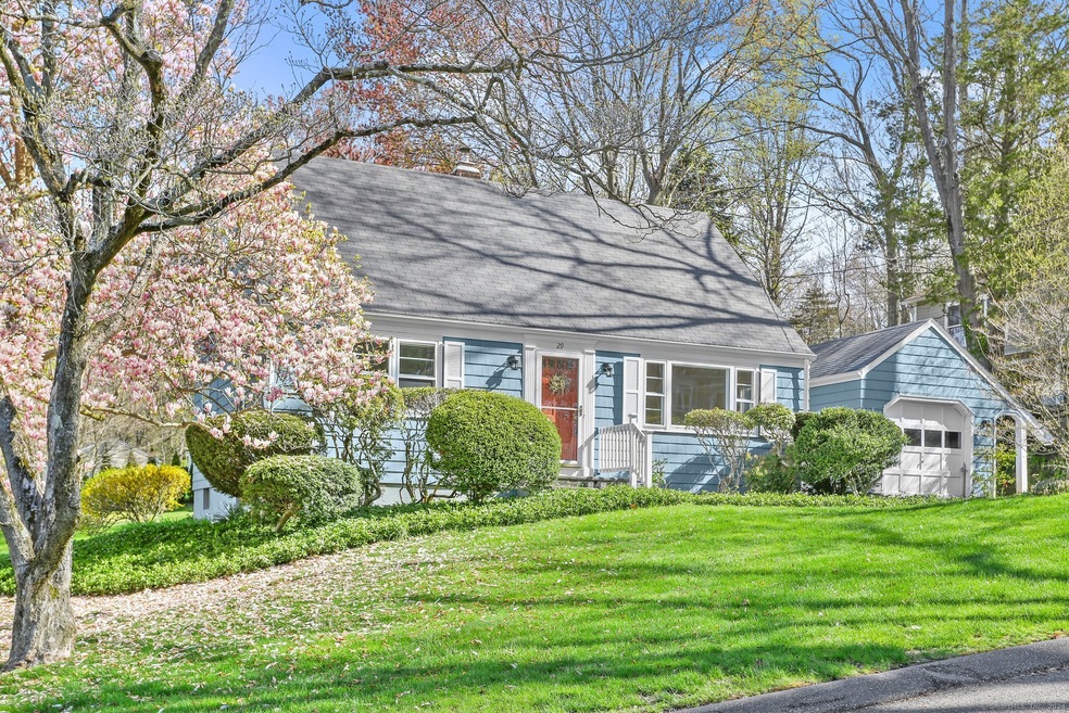 Welcome to 29 Beverly Road in Nichols...a quiet cu