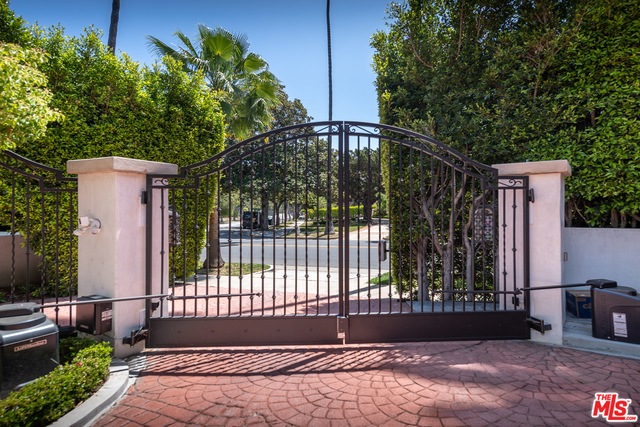 906 Benedict Canyon Dr unit VILLA 1, Beverly Hills, CA 90210 - photo 1