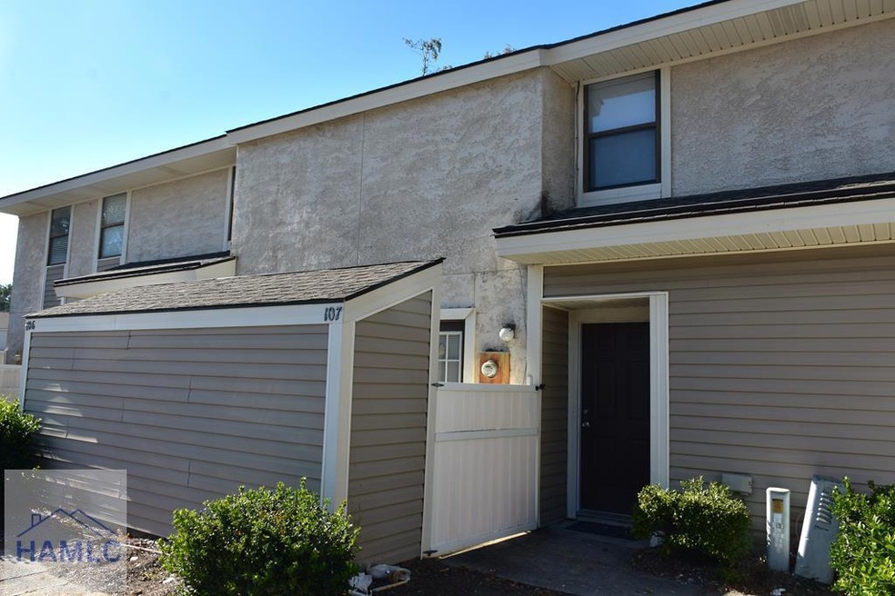 727 S Main St unit 107, Hinesville, GA 31313 - photo 1