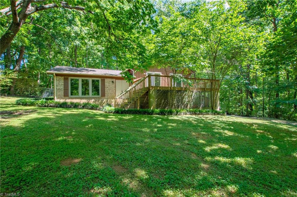 571 Kennedy Country Dr, Asheboro, NC 27205 - photo 1