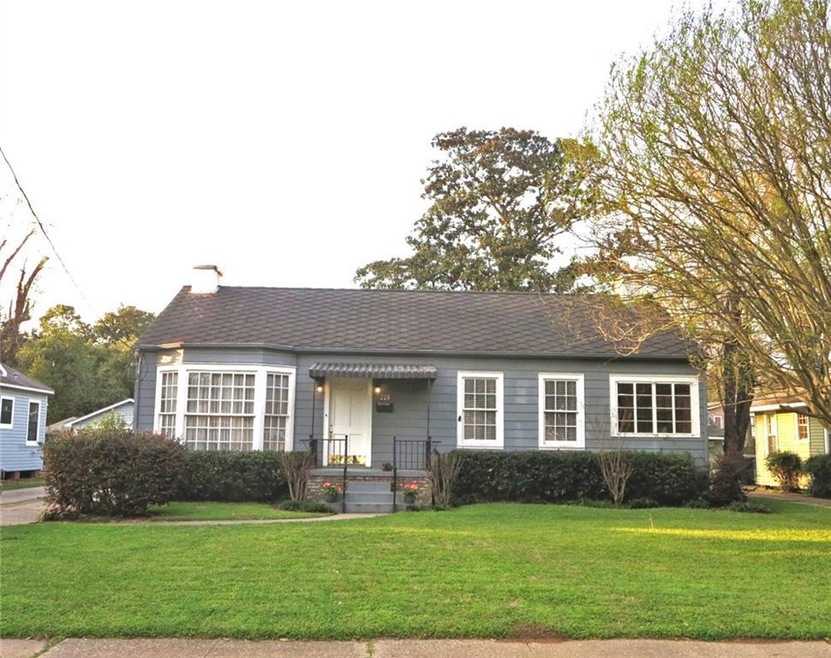 220 Leo Avenue is a charming Broadmoor starter hom