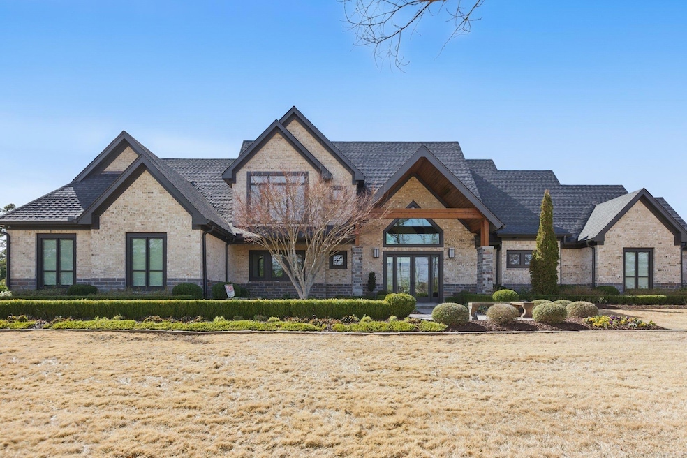 13909 Ridge Point Ln, Roland, AR 72135 - photo 1