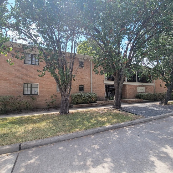 1801 Cortlandt St unit 10, Houston, TX 77008 - photo 1