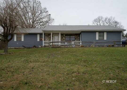 243 Amby Ln, Vinton, OH 45686 - photo 1