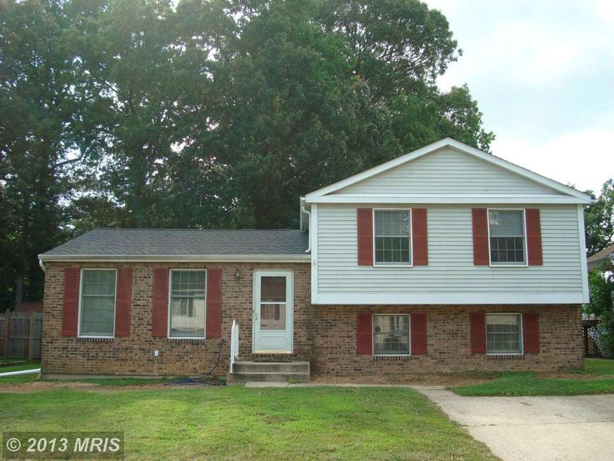 533 Fuselage Ave, Essex, MD 21221 - photo 1