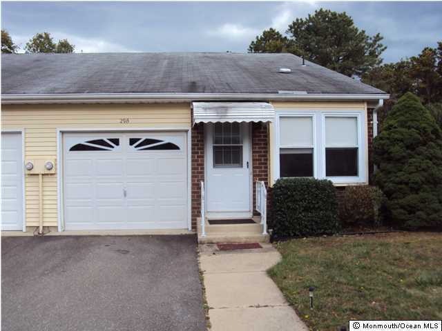 29B Birchwood Dr unit B, Whiting, NJ 08759 - photo 1