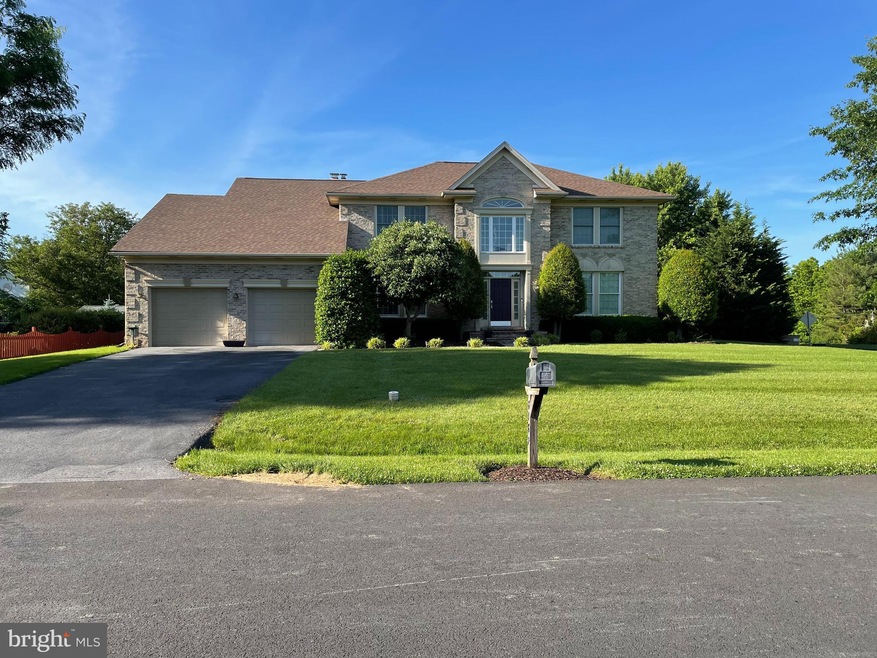 8189 Stone Ridge Dr, Frederick, MD 21702 - photo 1