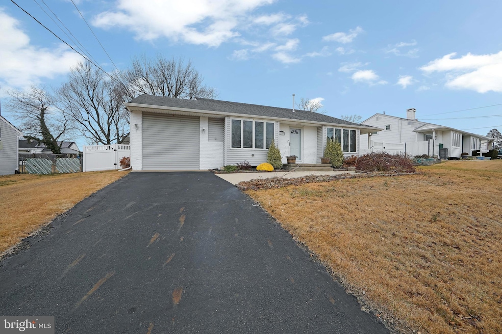 For Sale $389,900 • Co-Listing Agent