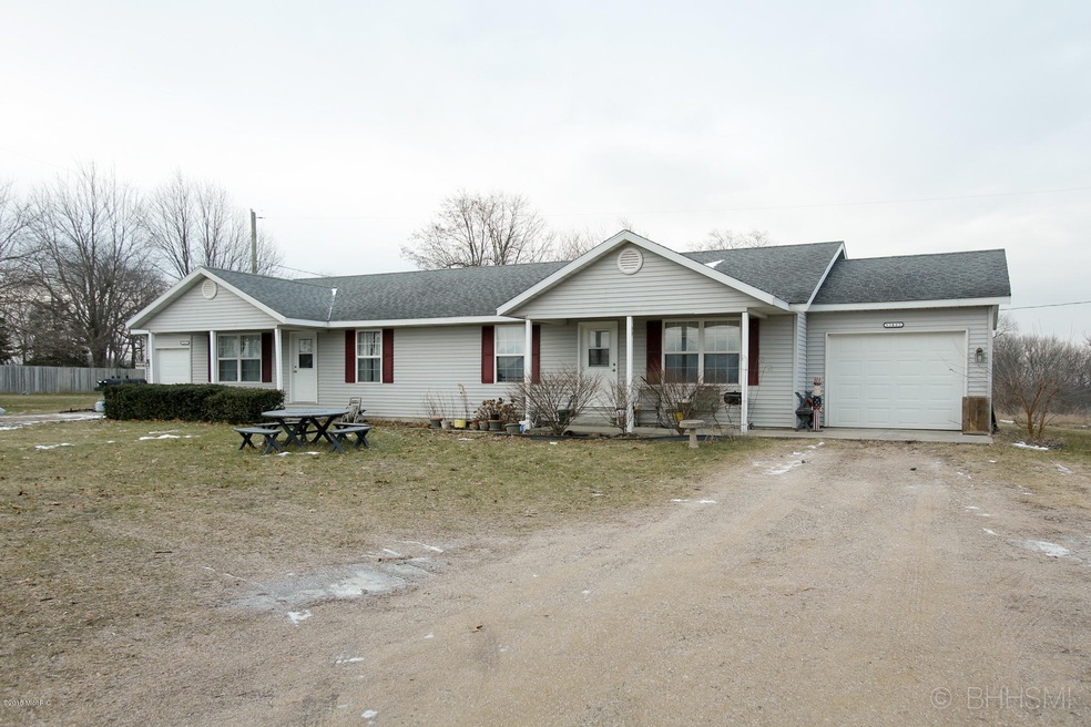 12485 pine lake rd-101