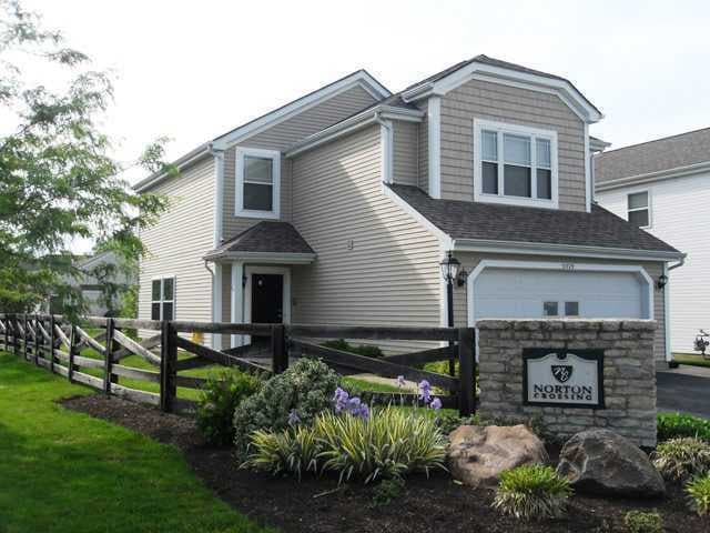 5079 Maple Valley Dr, Columbus, OH 43228 - photo 1