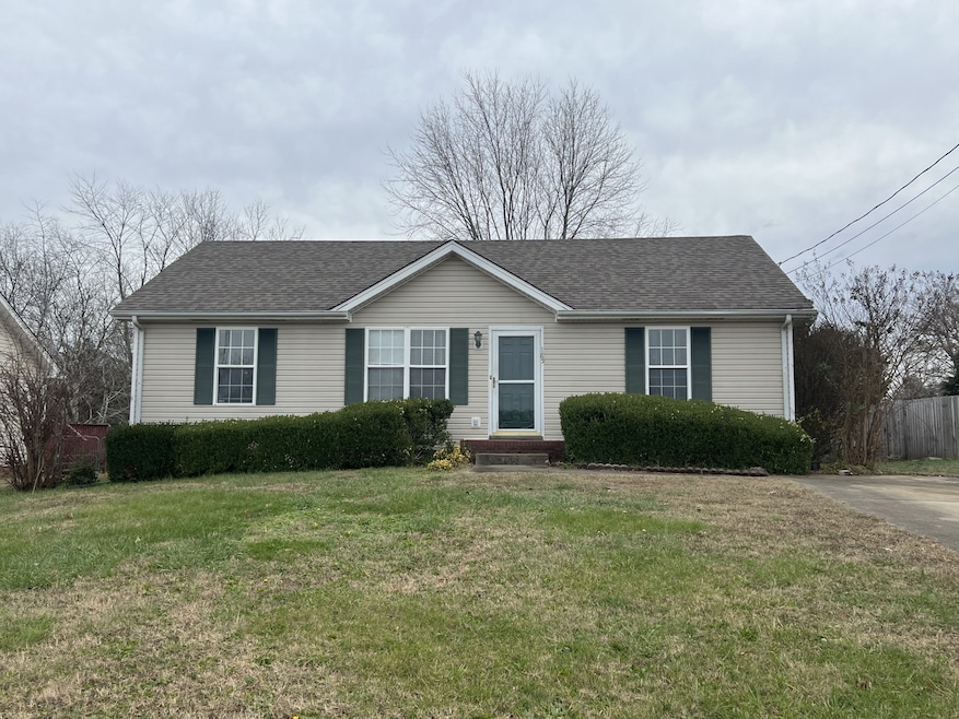 185 Monarch Ln, Clarksville, TN 37042 - photo 1