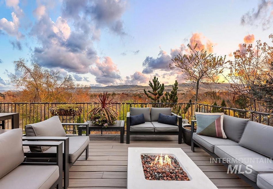 256 E Lake Rim Ln, Boise, ID 83716 - photo 1