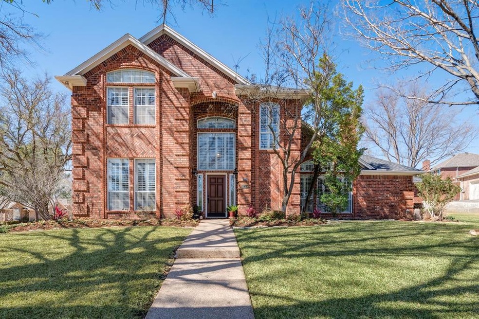 6729 Rolling Hills Dr, North Richland Hills, TX 76182 - photo 1