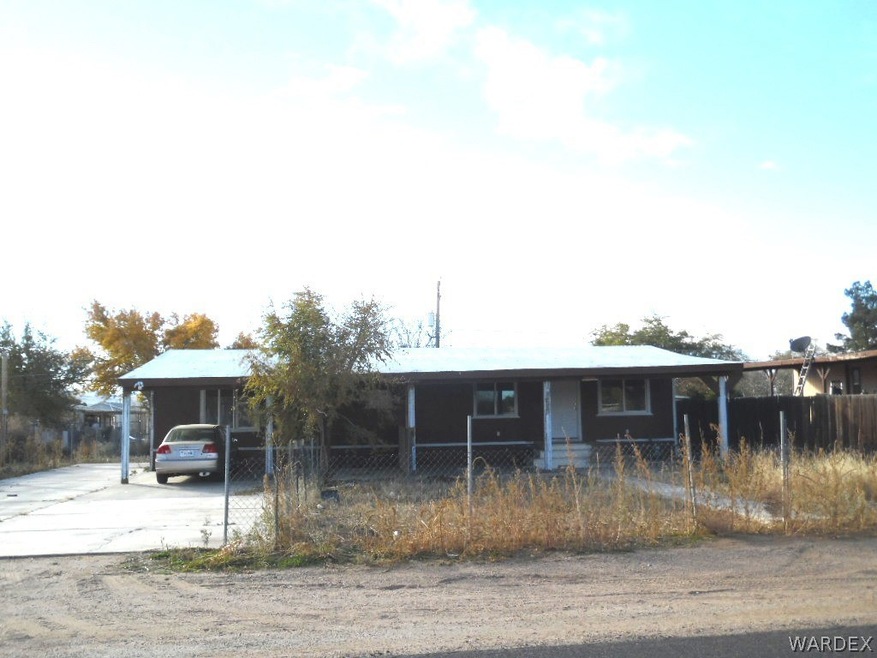 3210 E. Lass Ave