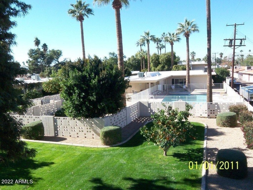 4350 N 36th St unit 11, Phoenix, AZ 85018 - photo 1