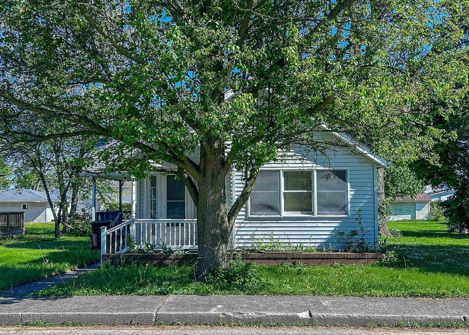 315 W Butcher St, Geneva, IN 46740 - photo 1