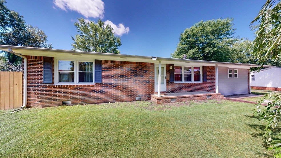 1504 Summer St, Manchester, TN 37355 - photo 1