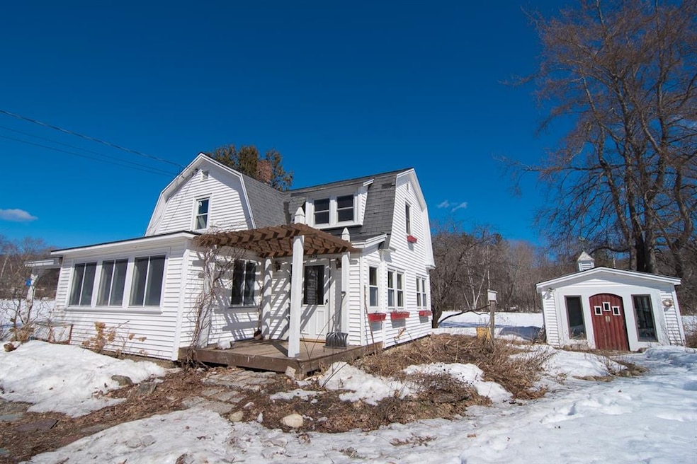 496 Nh Route 25, Warren, NH 03279 - photo 1