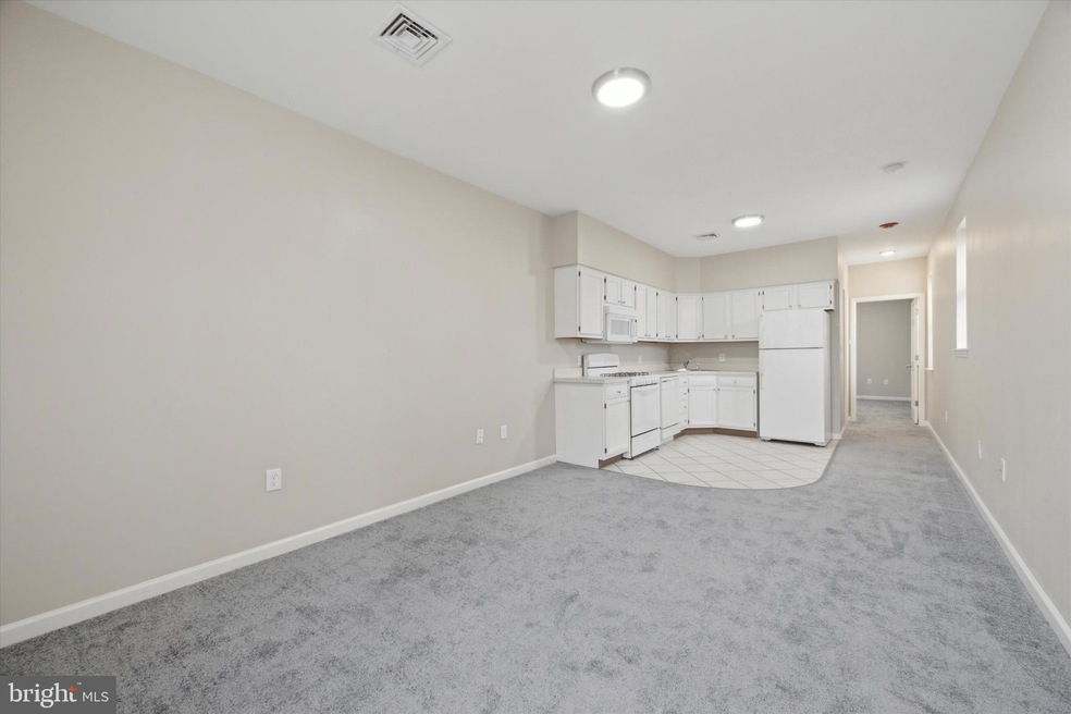 200 Wanamaker Ave unit 2, Essington, PA 19029 - photo 1