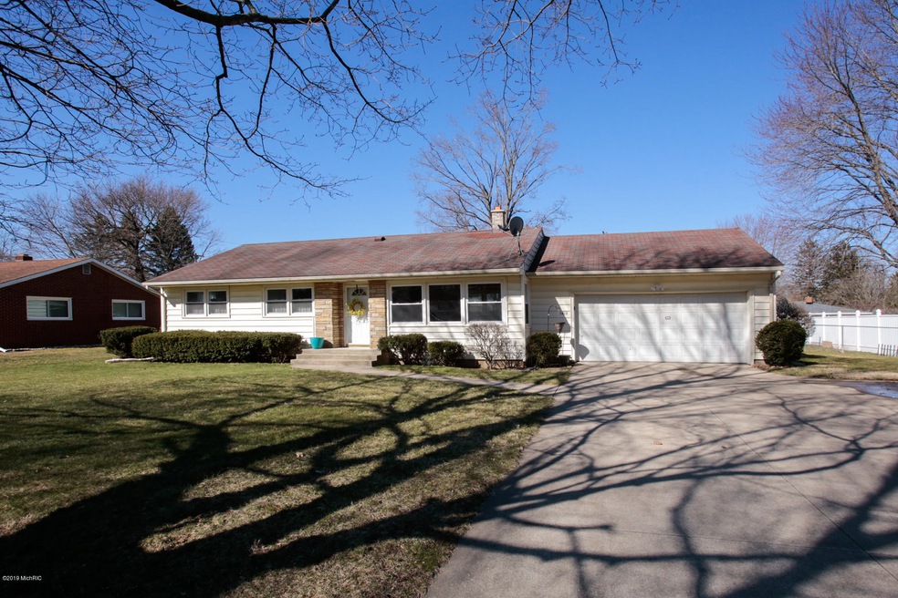 1413 Sunnyfield Rd, Sturgis, MI 49091 - photo 1