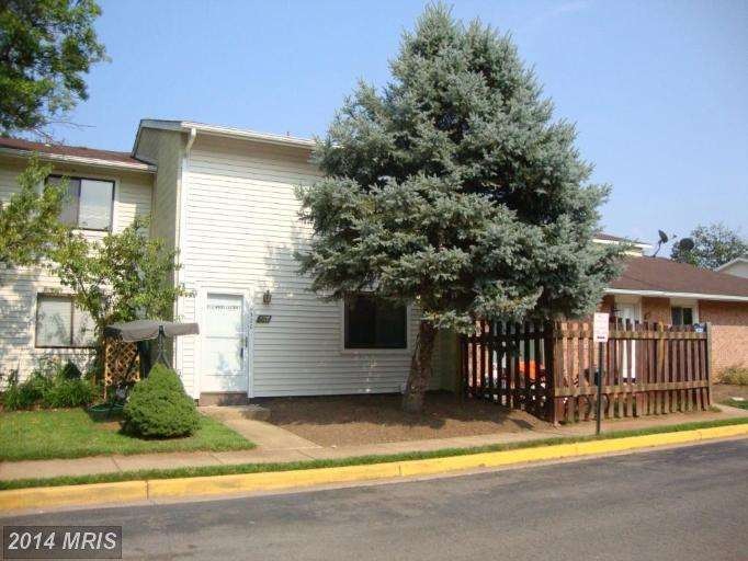 9320 Woodlea Ct, Manassas, VA 20110 - photo 1