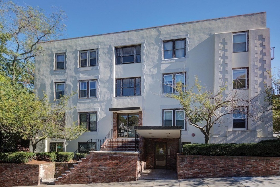 198 Allston St unit 6, Brighton, MA 02135 - photo 1