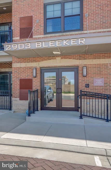 Flats At Metrowest Condominiums unit 5-106, Fairfax, VA 22031 - photo 1