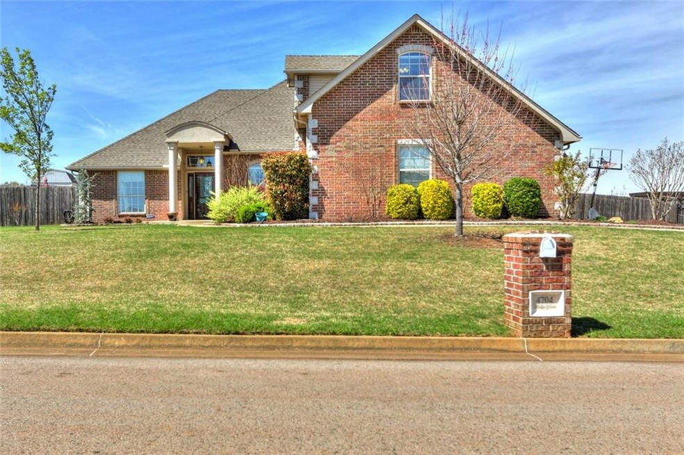 4704 Kellye Green St, Shawnee, OK 74804 - photo 1