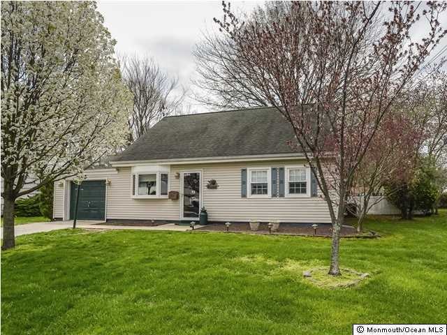 16 Appleton Dr, Hazlet, NJ 07730 - photo 1