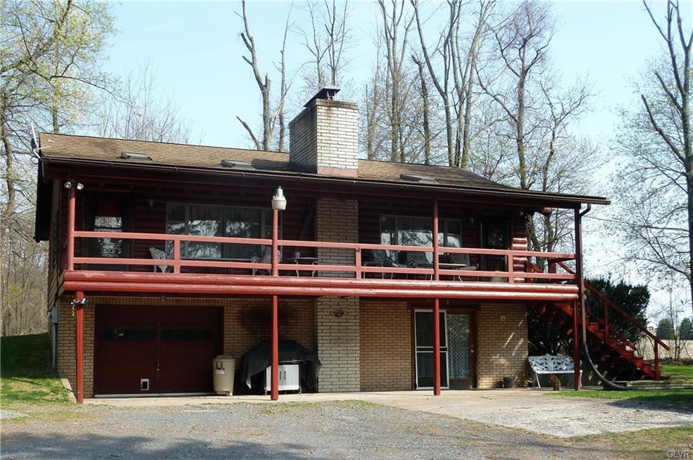 826 S Oaks Rd, Bath, PA 18014 - photo 1