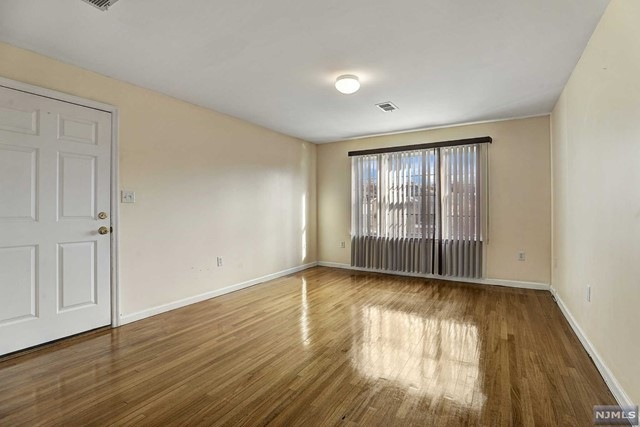 652 4th St unit 2, Newark, NJ 07107 - photo 1