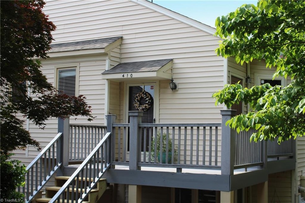 Upper condo allows for cool cross breezes and nice views with a great sunny deck.
