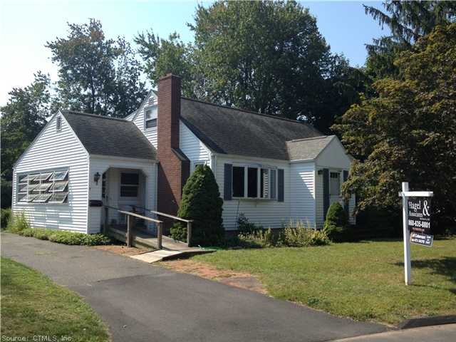 Exterior Front. Ramp can be easily removed