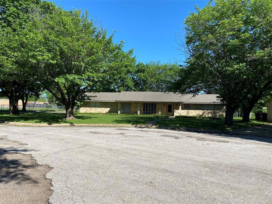 289 Glen Oaks Rd, Bonham, TX 75418 - photo 1