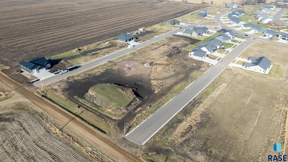 1001 Sundance St, Valley Springs, SD 57068 - photo 1