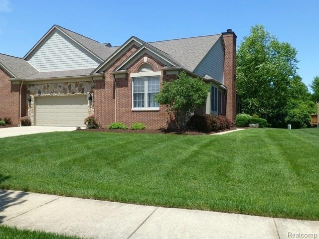 49026 Rainbow Lane South