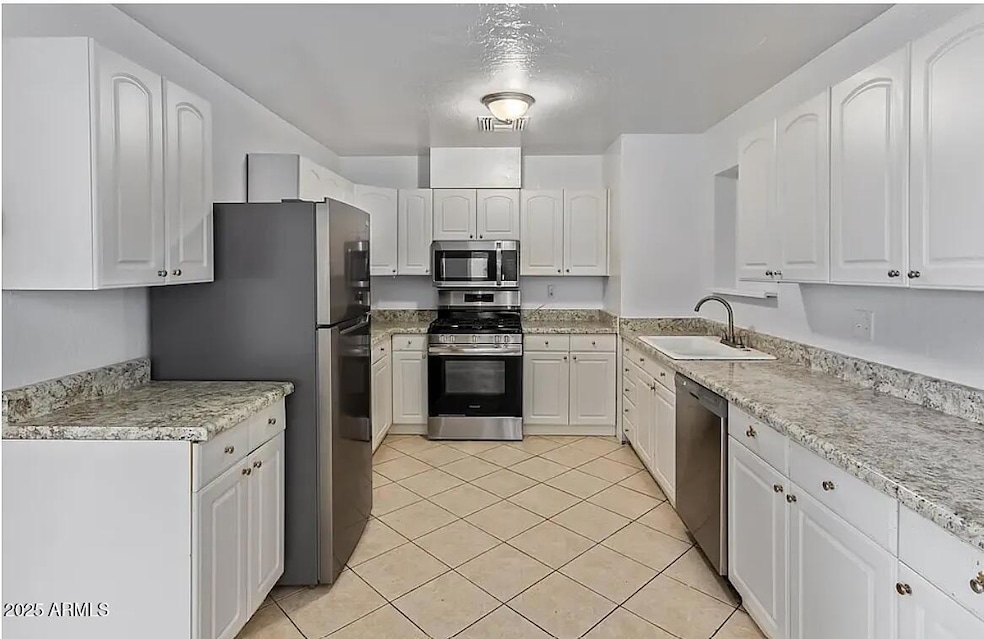 Under Contract $435,000