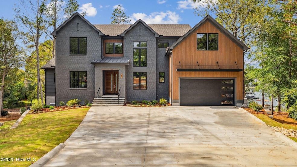 Sold $2,050,000 • Co-Listing Agent