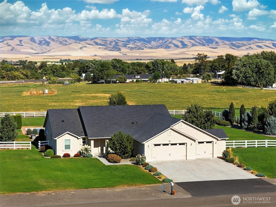 For Sale $950,000