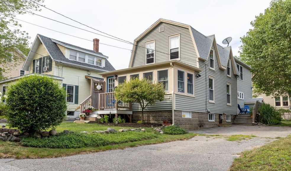 Front &side exterior & Driveway