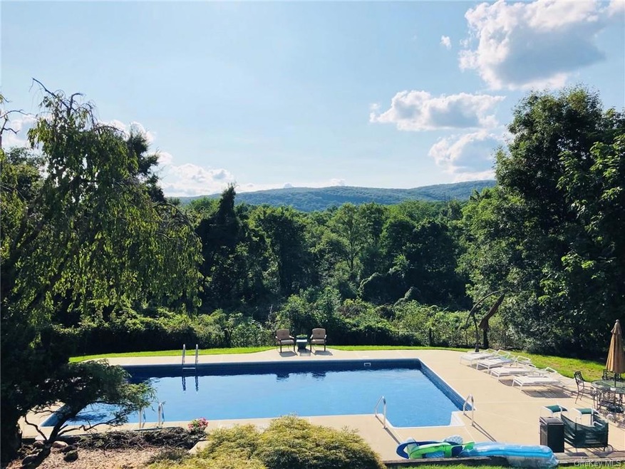 21 Astor Place, Monsey, NY 10952 - photo 1