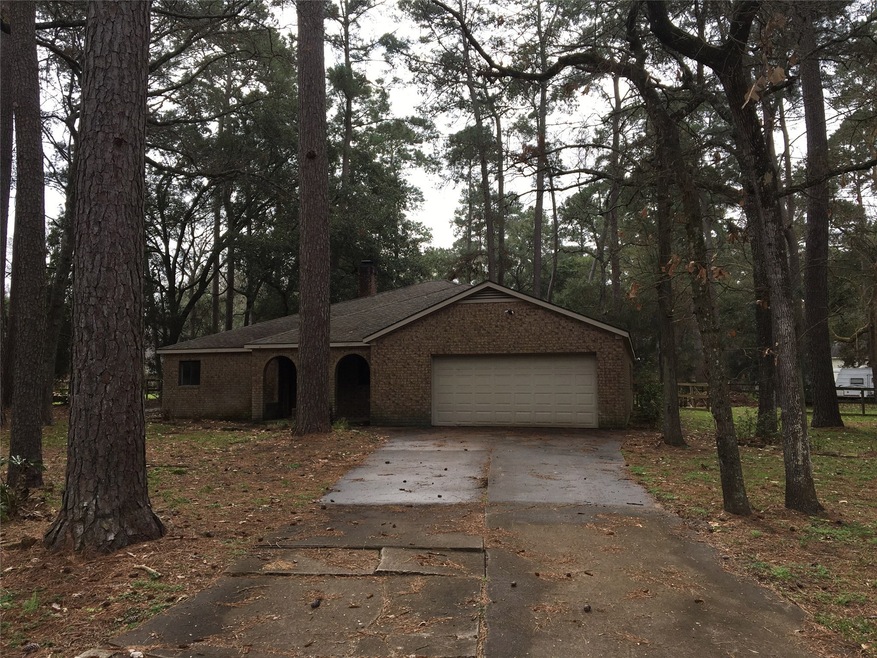 18803 Meadow Lark Ln, Tomball, TX 77377 - photo 1