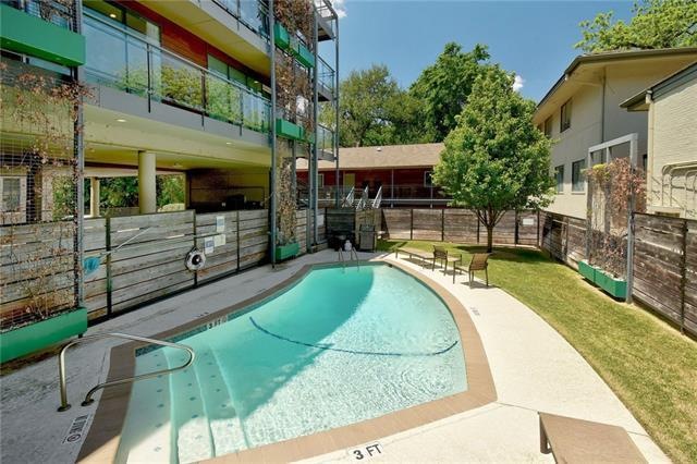 Community pool and grill - come, make yourself at 