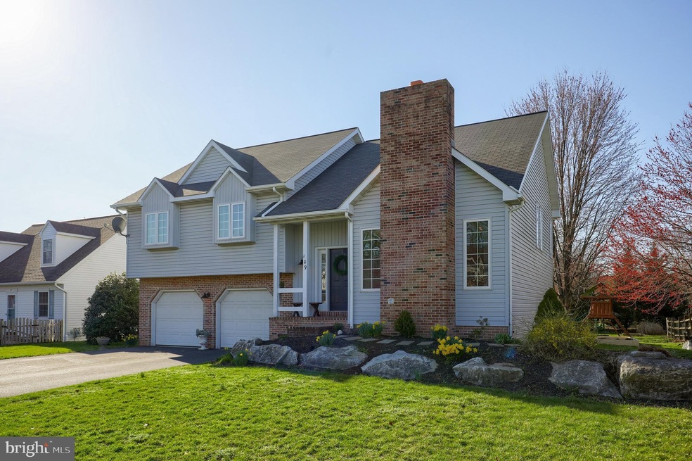 109 Windsock Way, New Holland, PA 17557 - photo 1