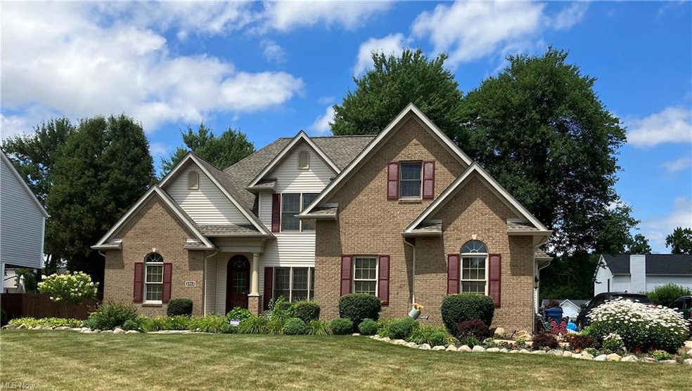 View of front of home with a front lawn