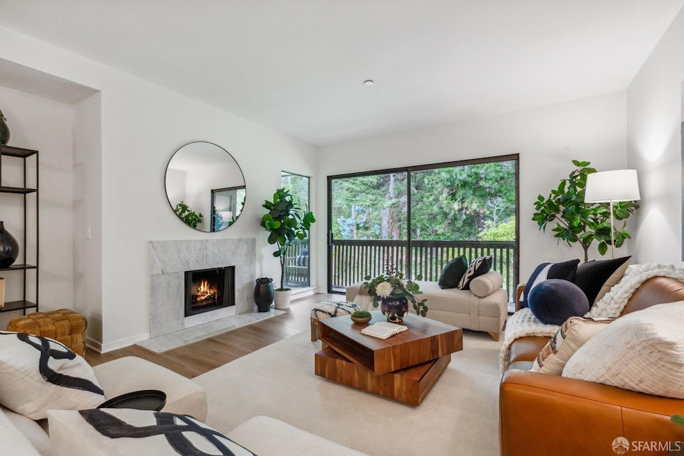 Sold $1,025,000 • Co-Listing Agent