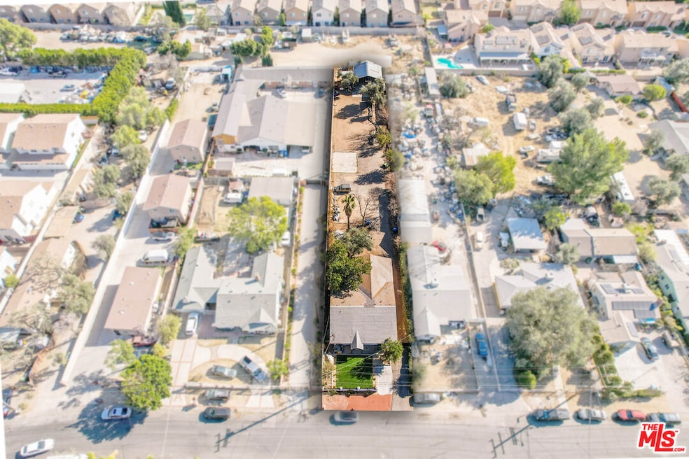 14682 Cobalt St, Sylmar, CA 91342 - photo 1