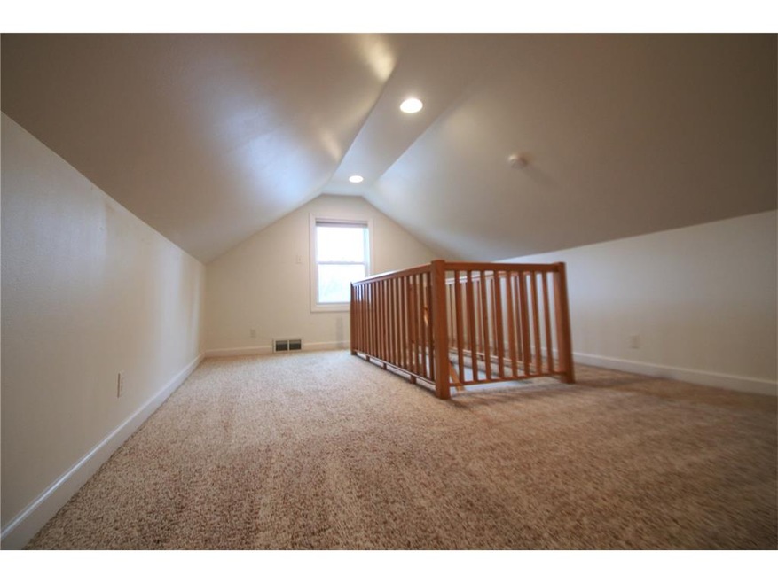 507 16th Ave SW, Cedar Rapids, IA 52404 - photo 1