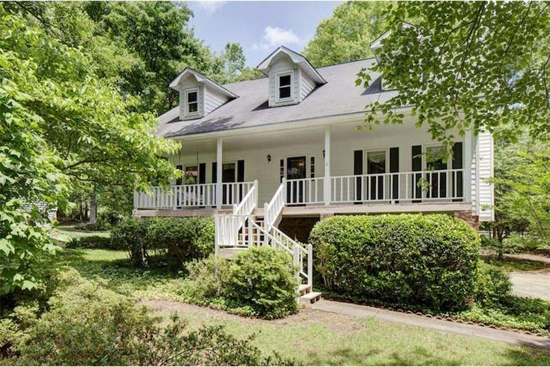 Charming 4 bedroom, 2.5 bathroom home sits on love